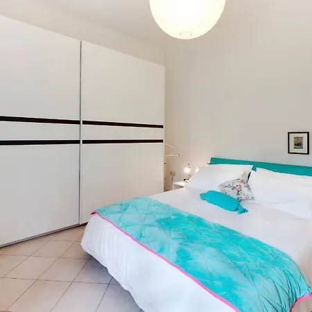 Anna-elena Apartman *